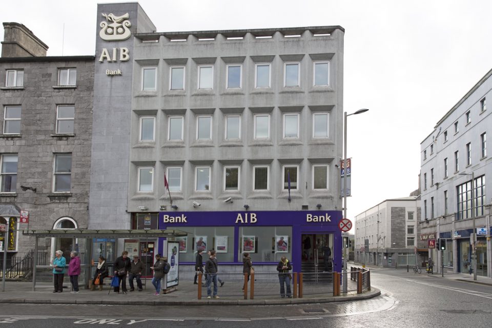 Economic Crisis Hit Irish Banks